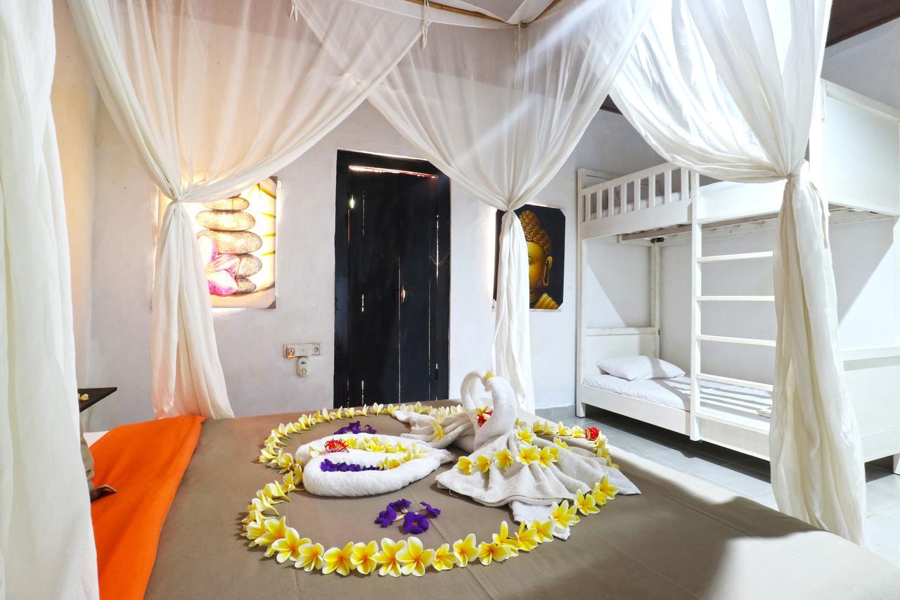 Sunjaya Kubu Guesthouse Нуса-Лембонган Екстер'єр фото